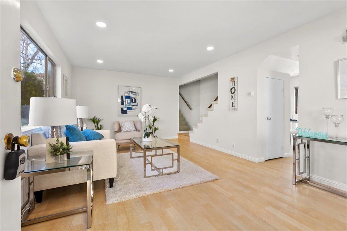 Neighborhood Neighborhood-58