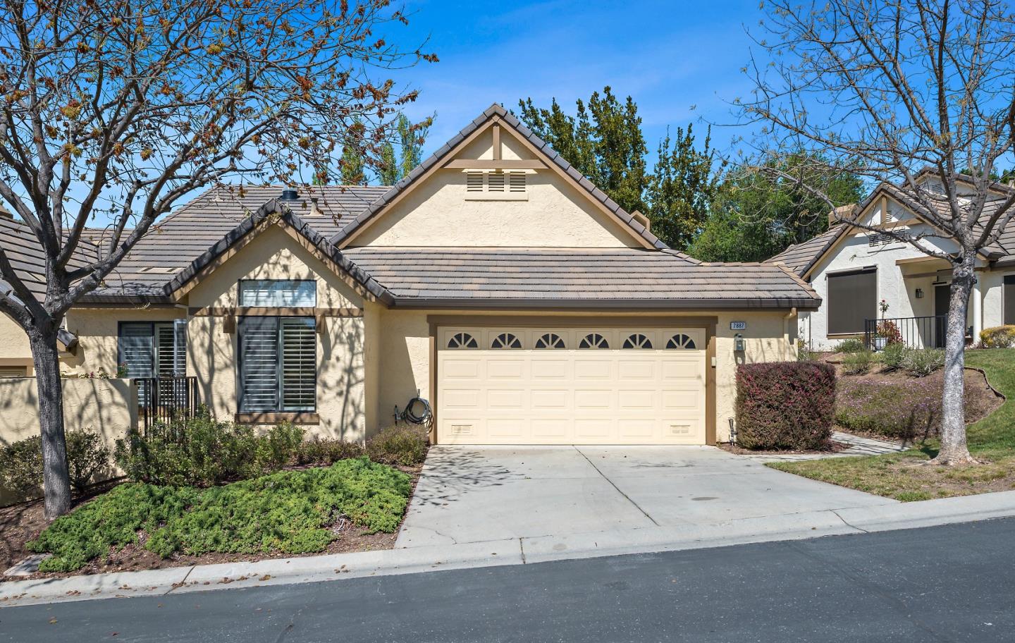 Neighborhood Neighborhood-48