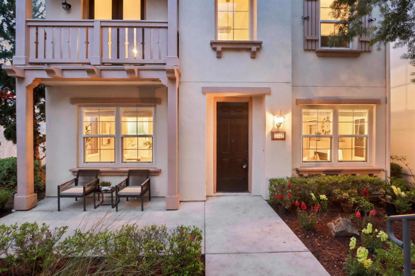 Neighborhood Neighborhood-58