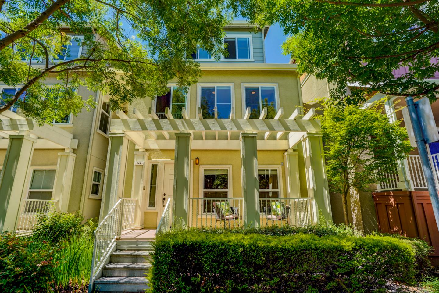 Neighborhood Neighborhood-21