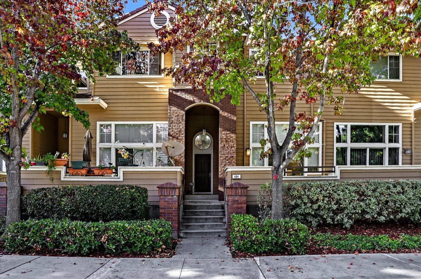 Neighborhood Neighborhood-28