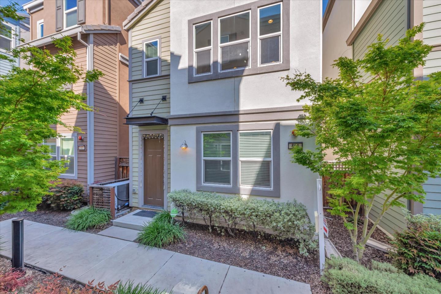 Neighborhood Neighborhood-138