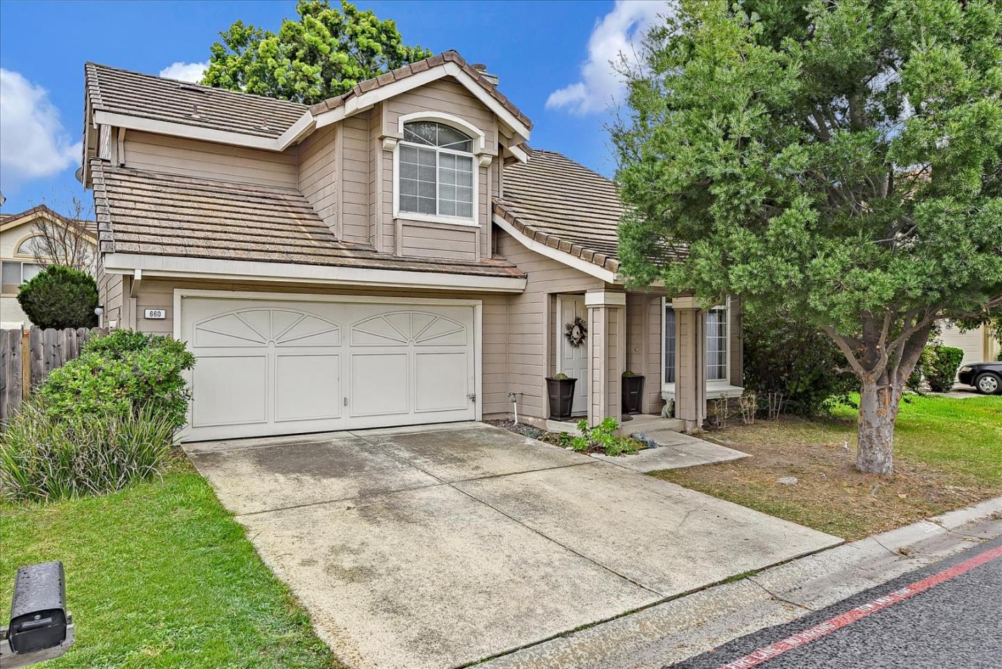 Neighborhood Neighborhood-18