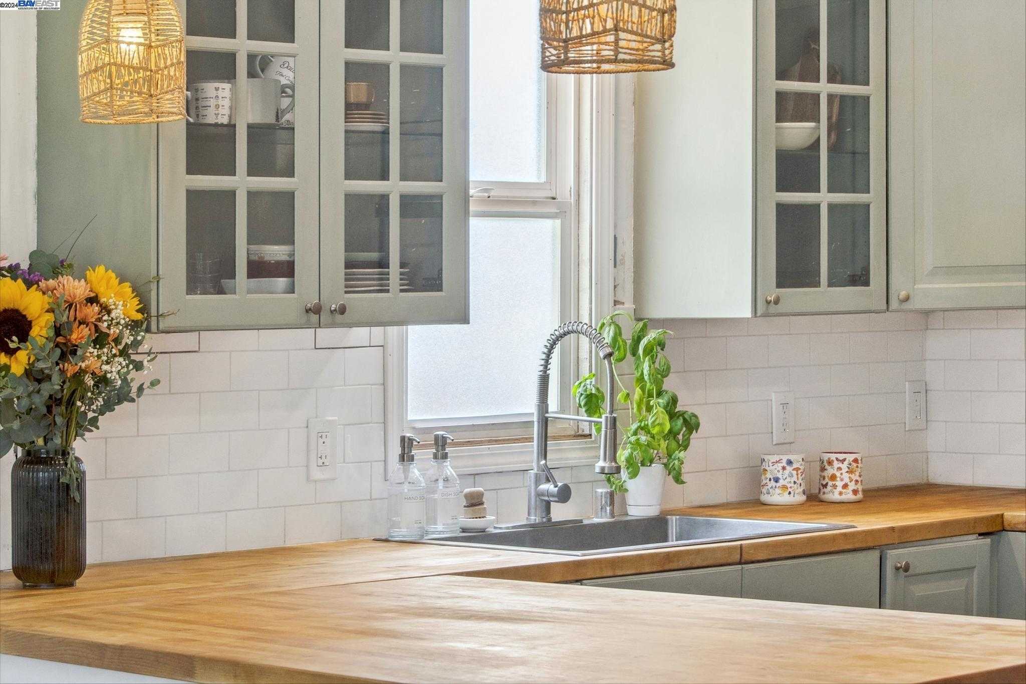 Neighborhood Neighborhood-12