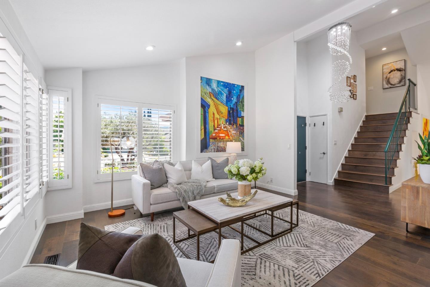 Neighborhood Neighborhood-20