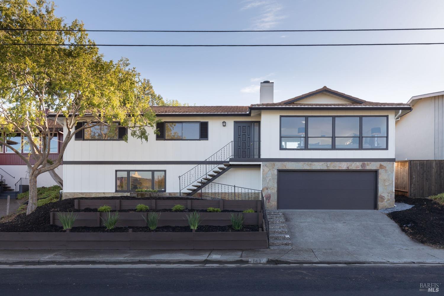 Neighborhood Neighborhood-1