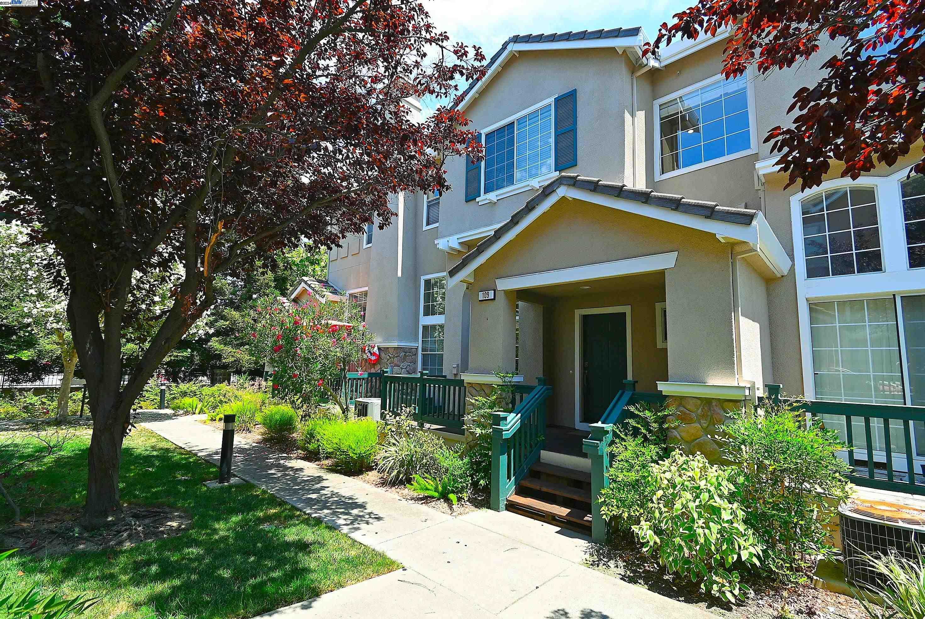 Neighborhood Neighborhood-24