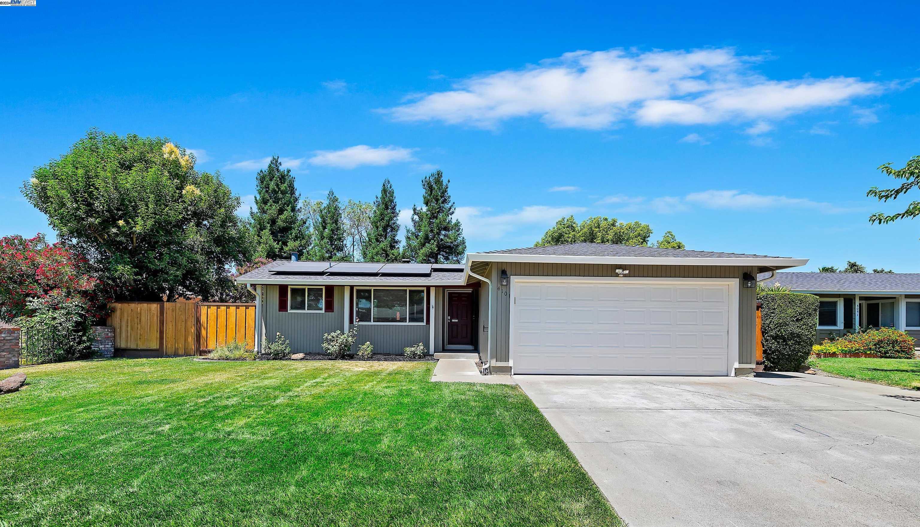 Neighborhood Neighborhood-8