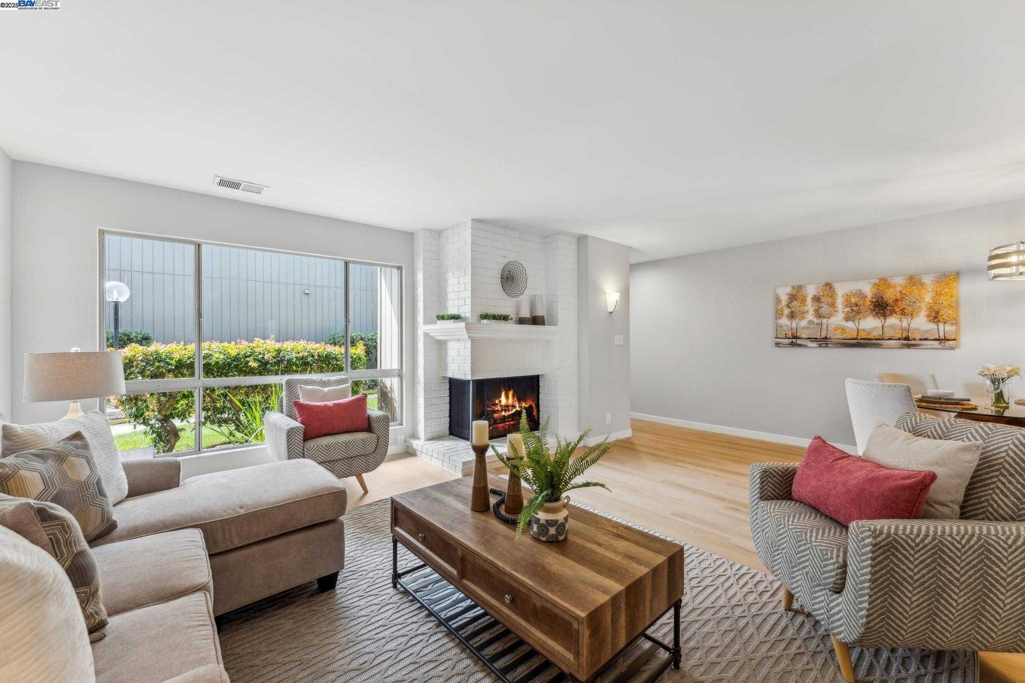 Neighborhood Neighborhood-28