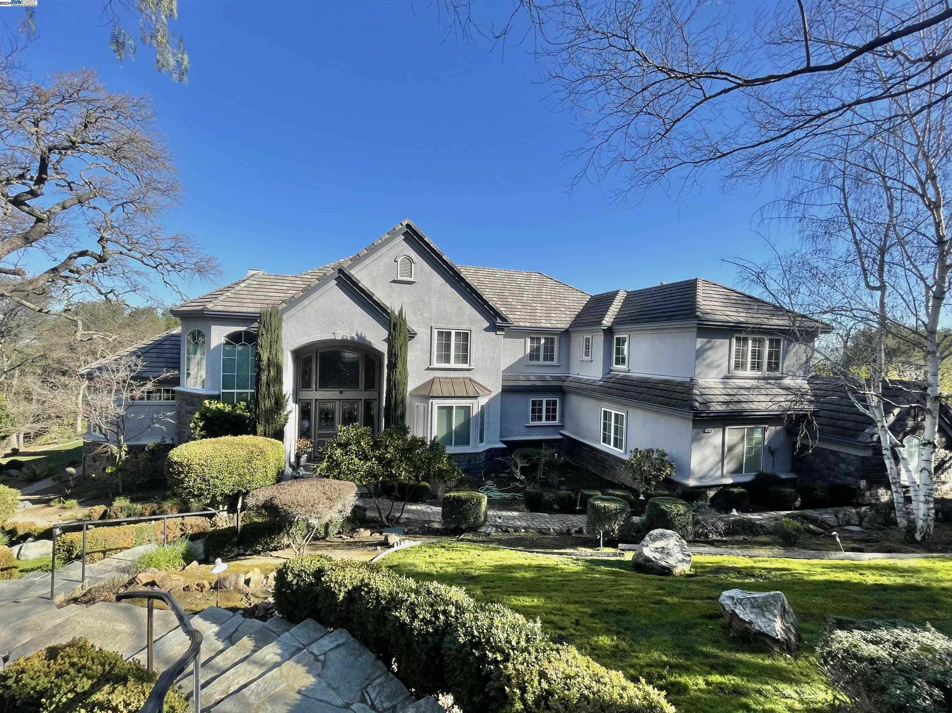 Neighborhood Neighborhood-4