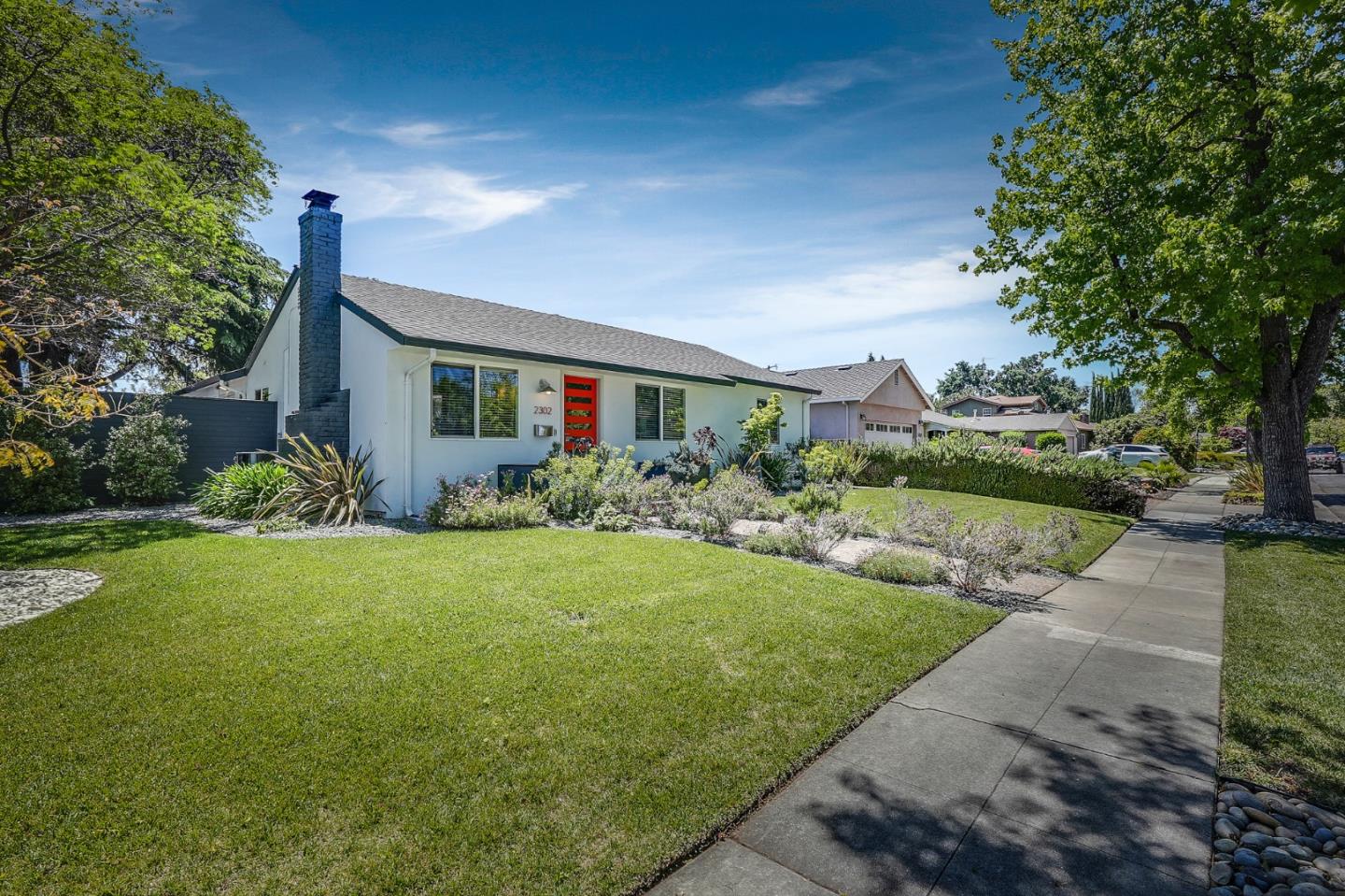 Neighborhood Neighborhood-70