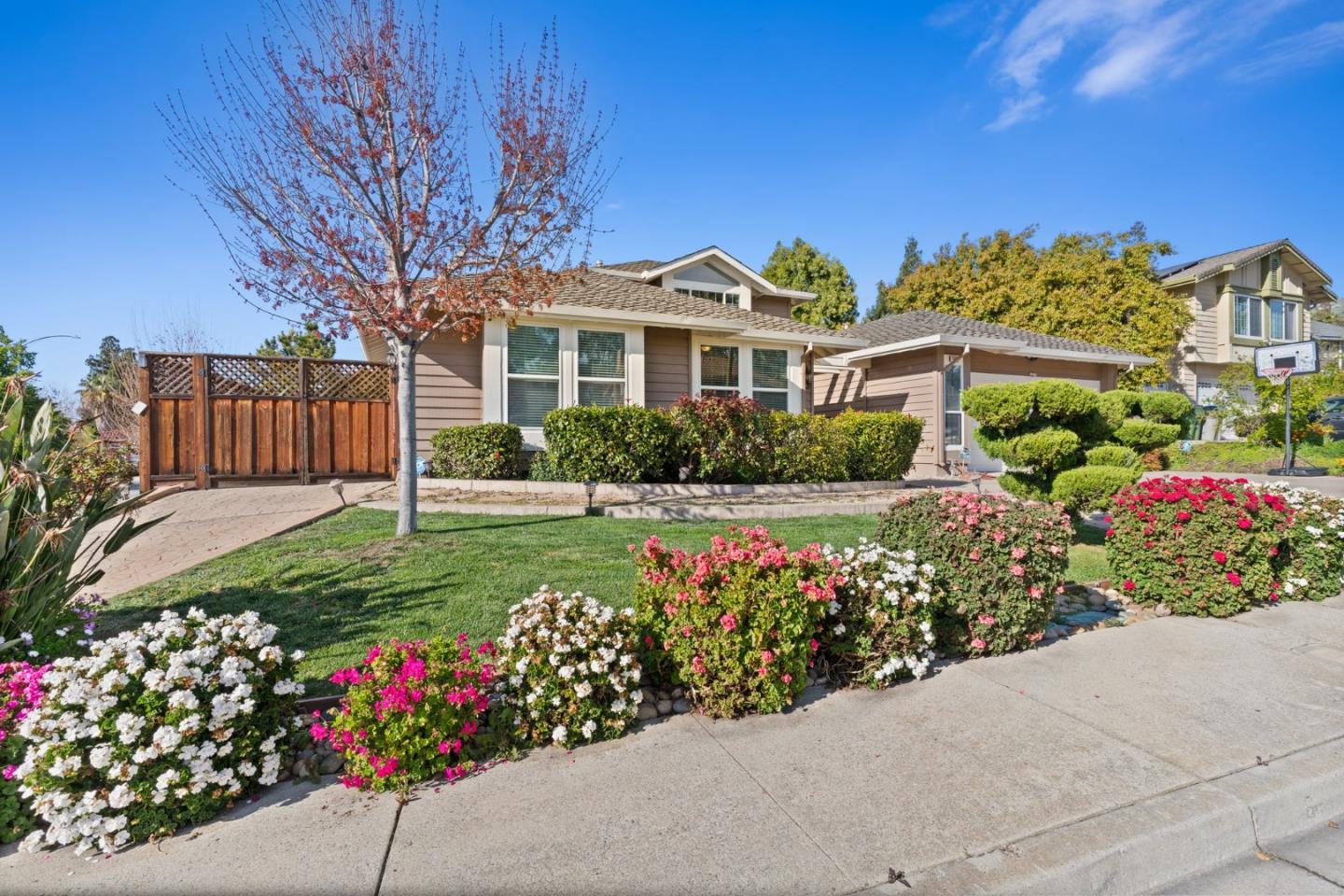 Neighborhood Neighborhood-3