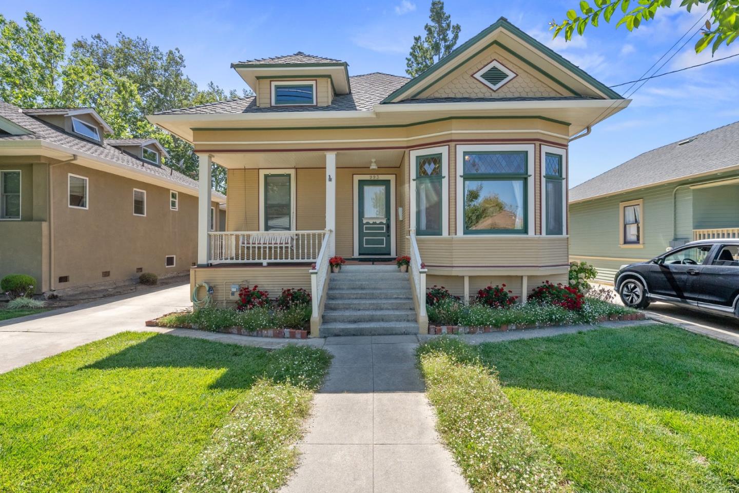 Neighborhood Neighborhood-61