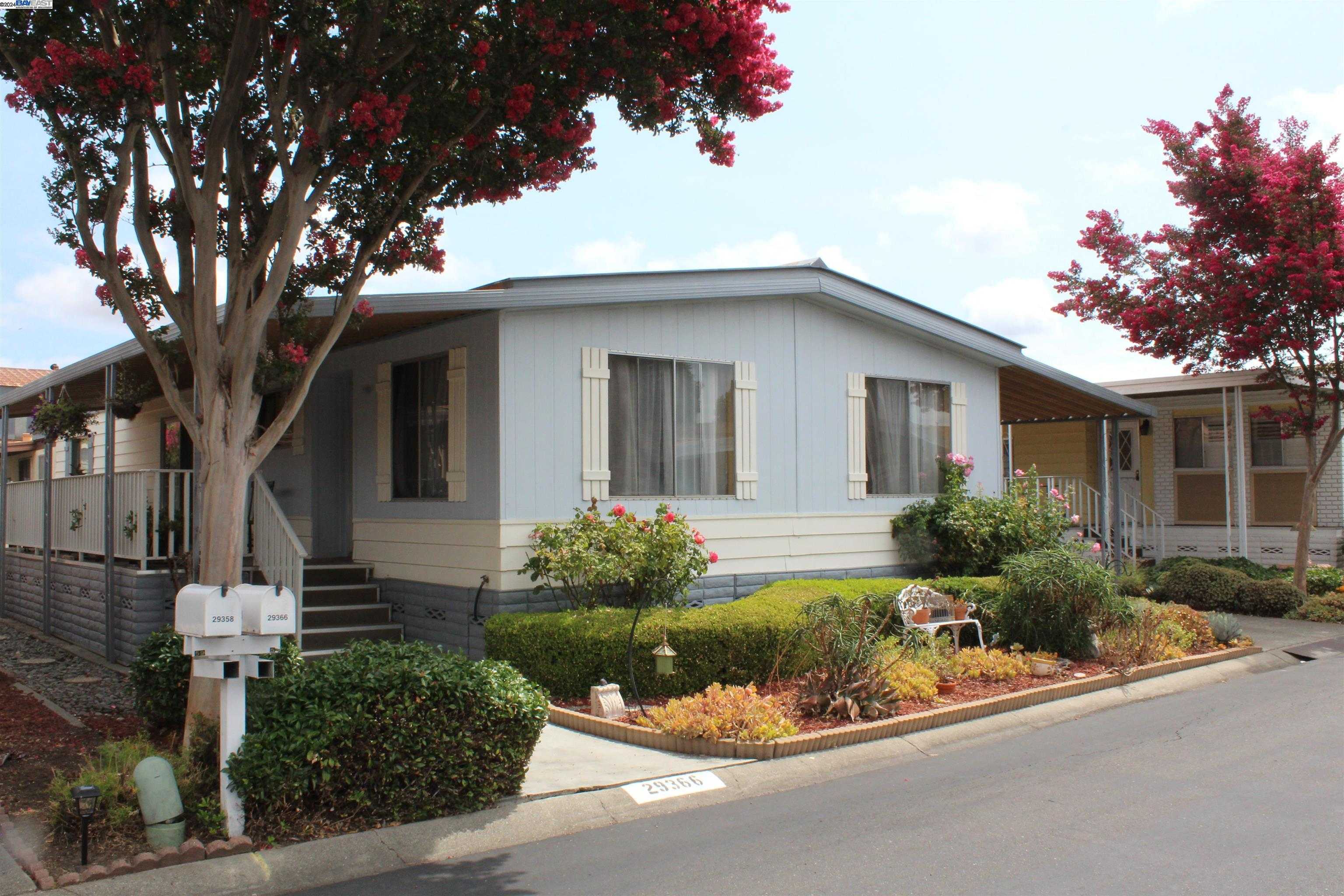 Neighborhood Neighborhood-7