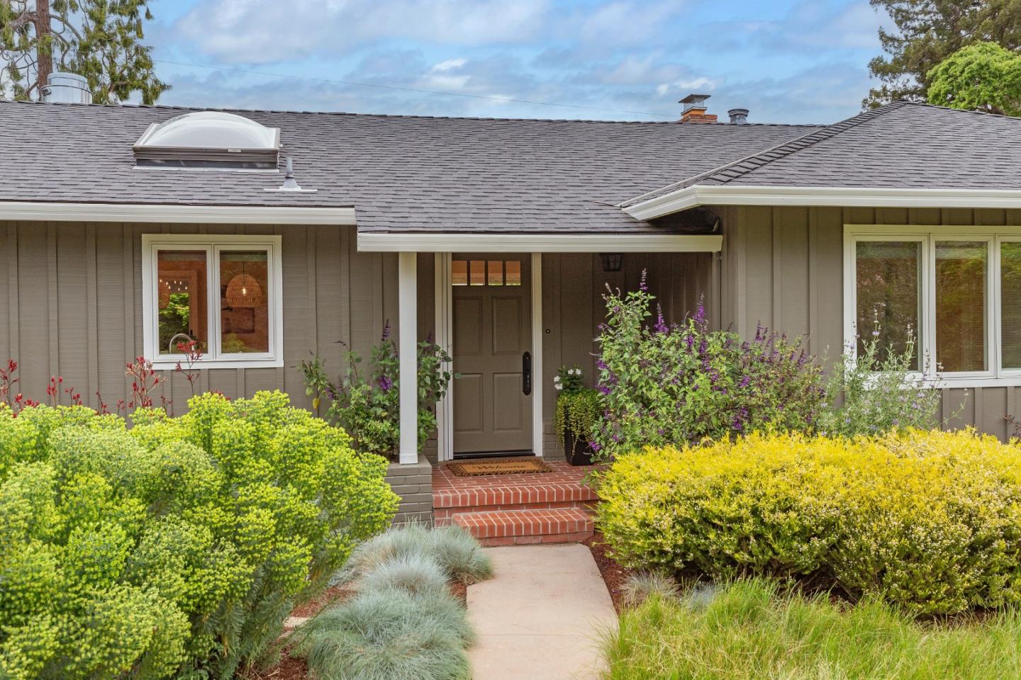 Neighborhood Neighborhood-22