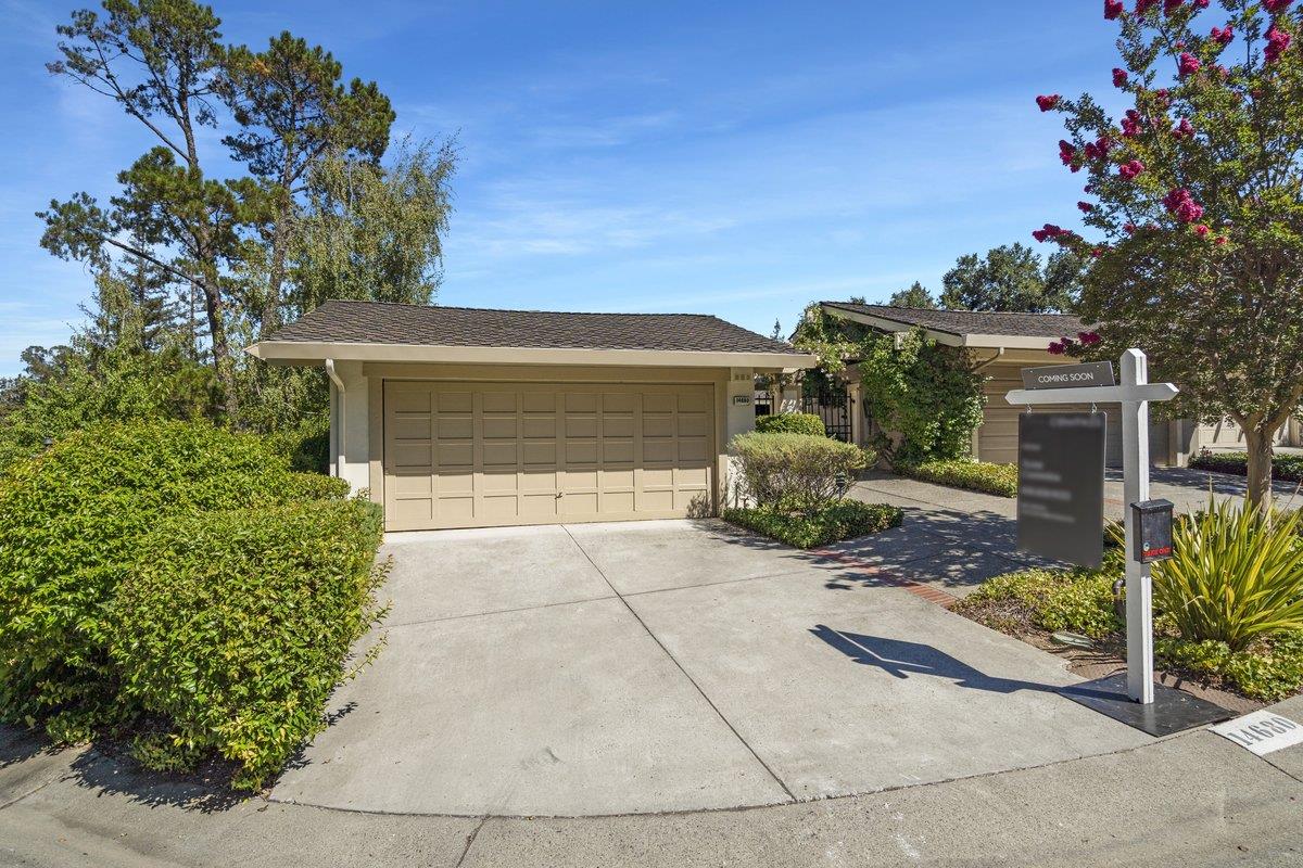 Neighborhood Neighborhood-4