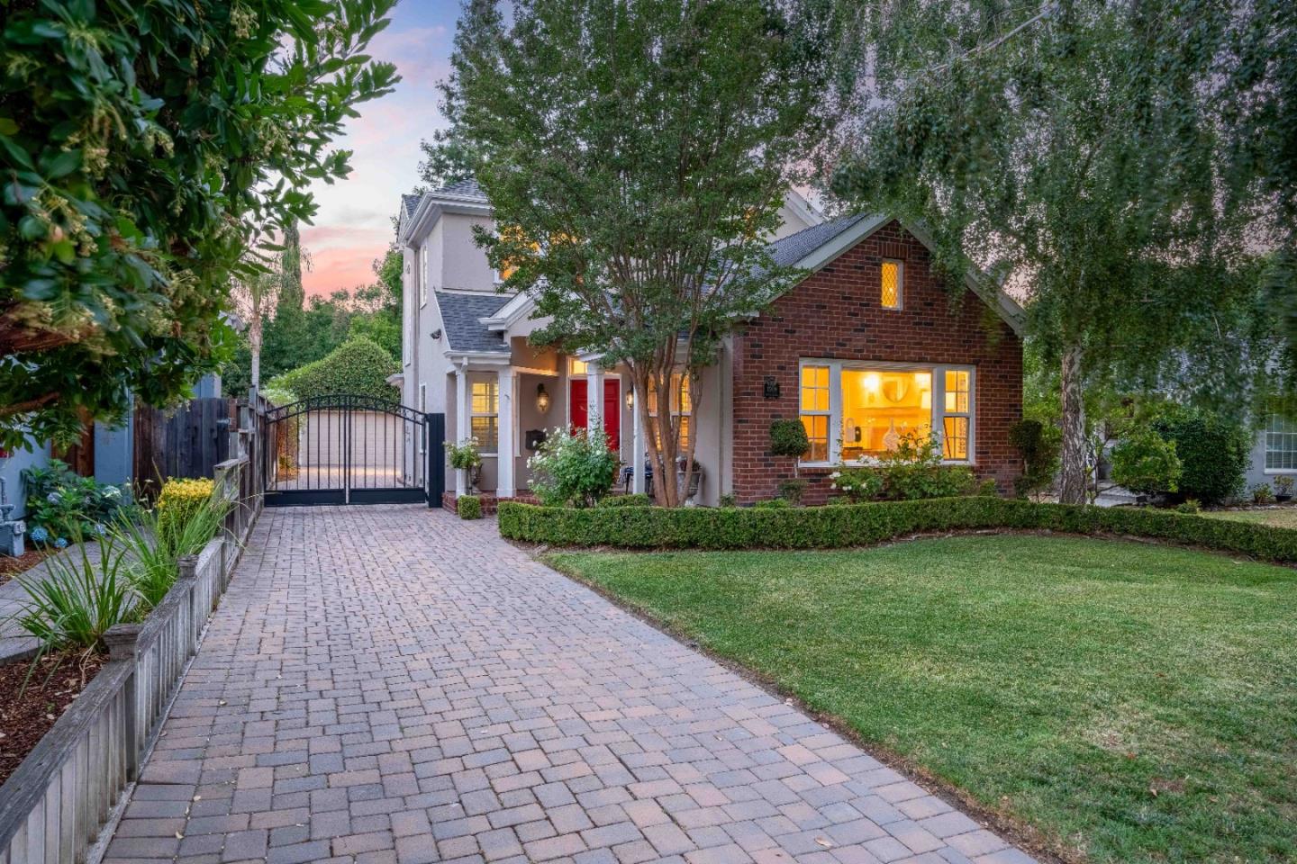 Neighborhood Neighborhood-13