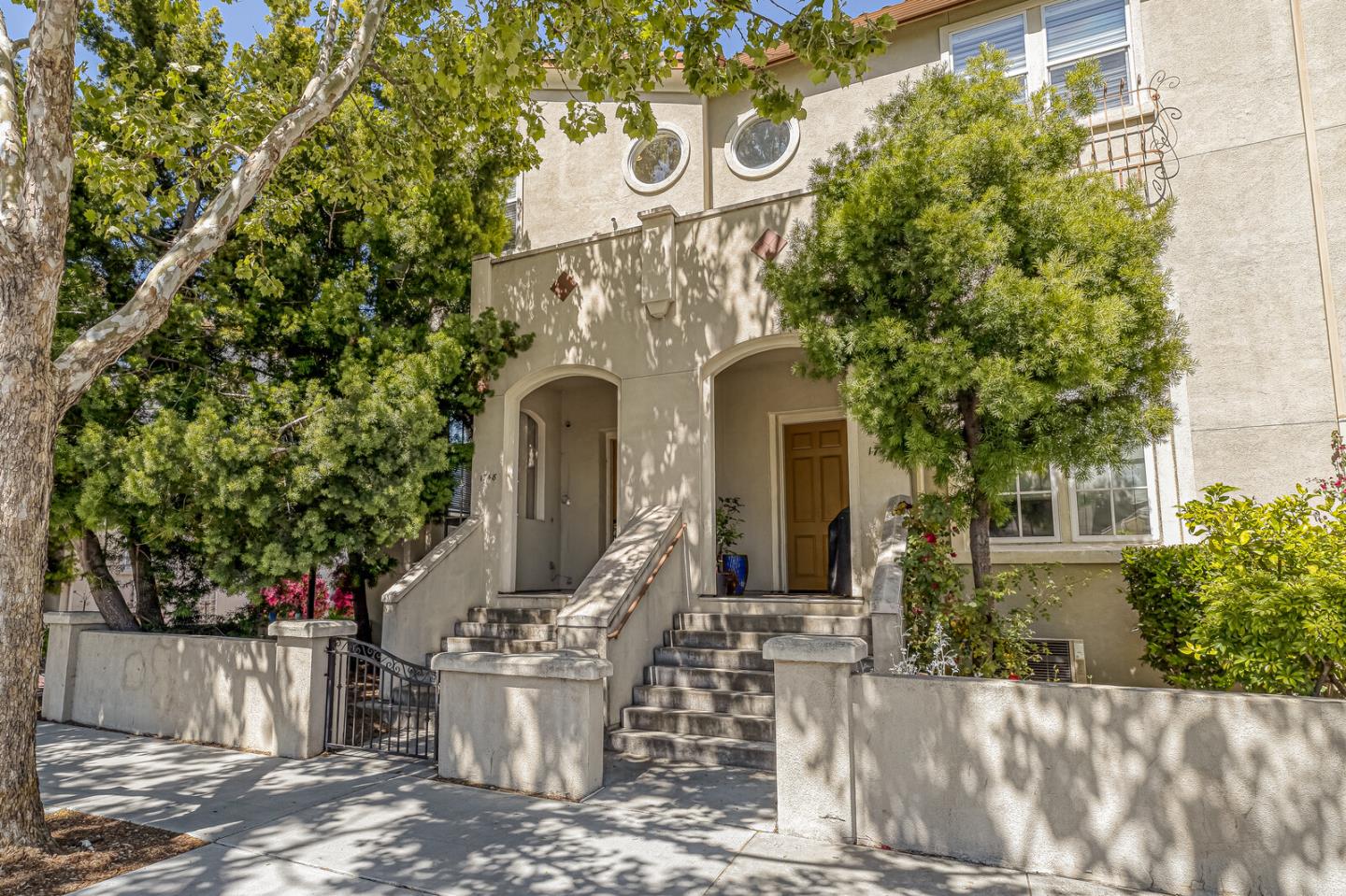 Neighborhood Neighborhood-24