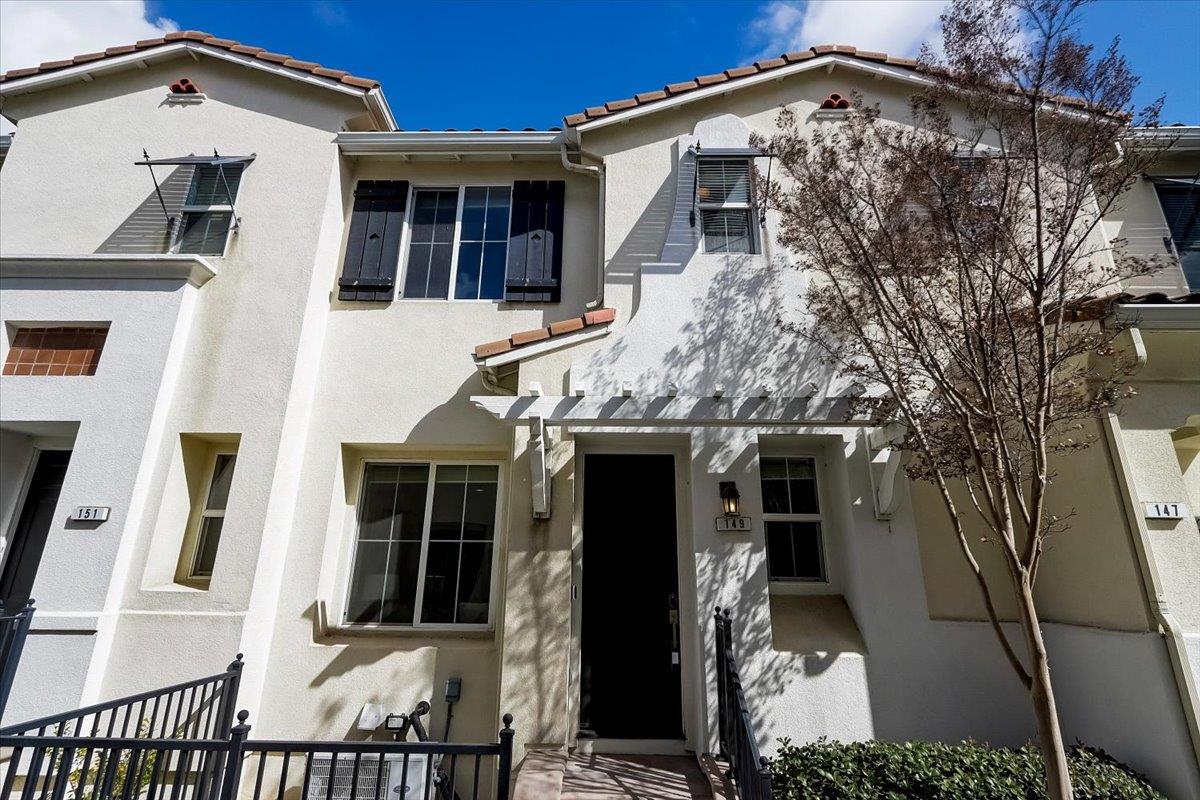 Neighborhood Neighborhood-19