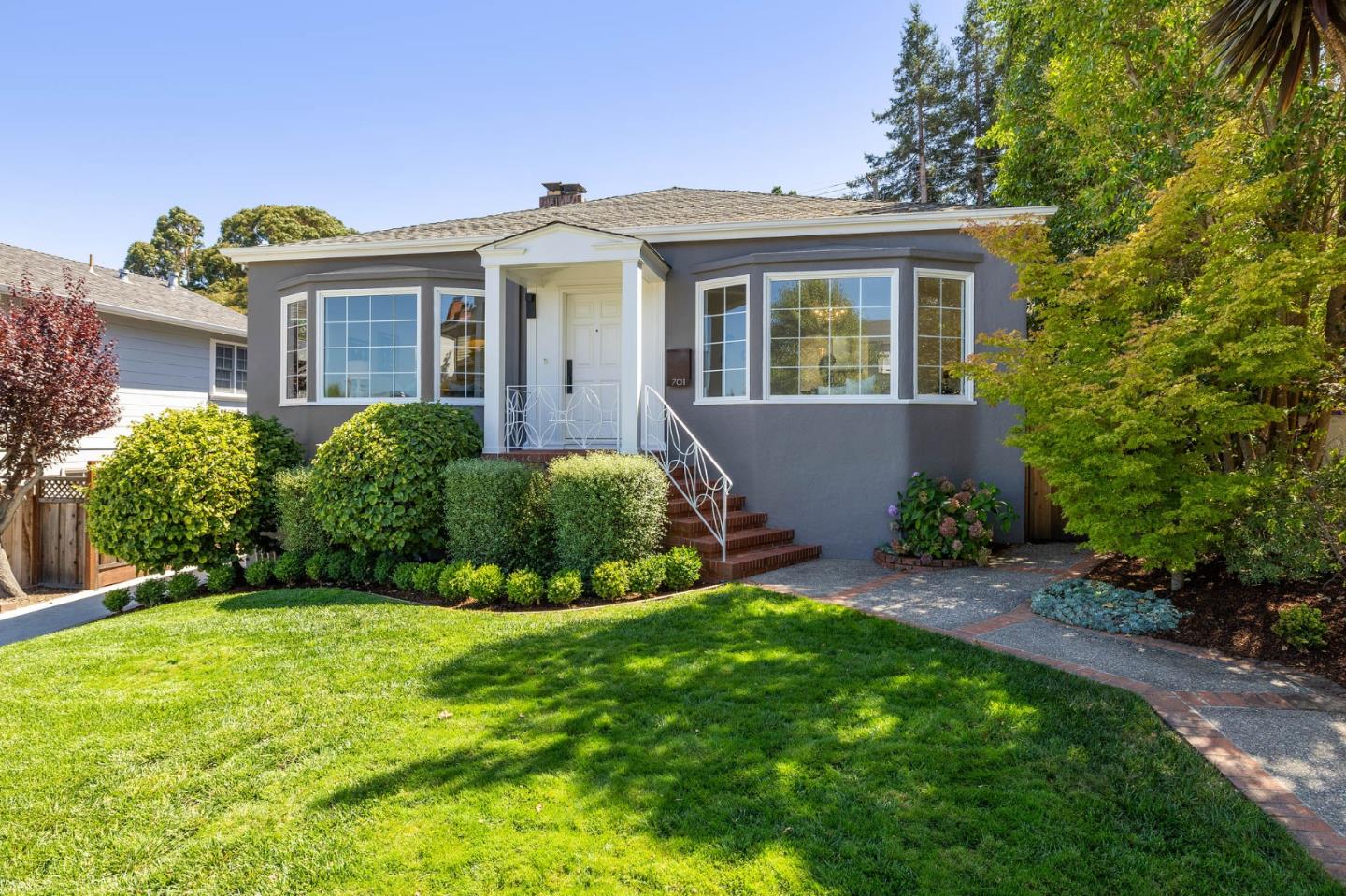 Neighborhood Neighborhood-18