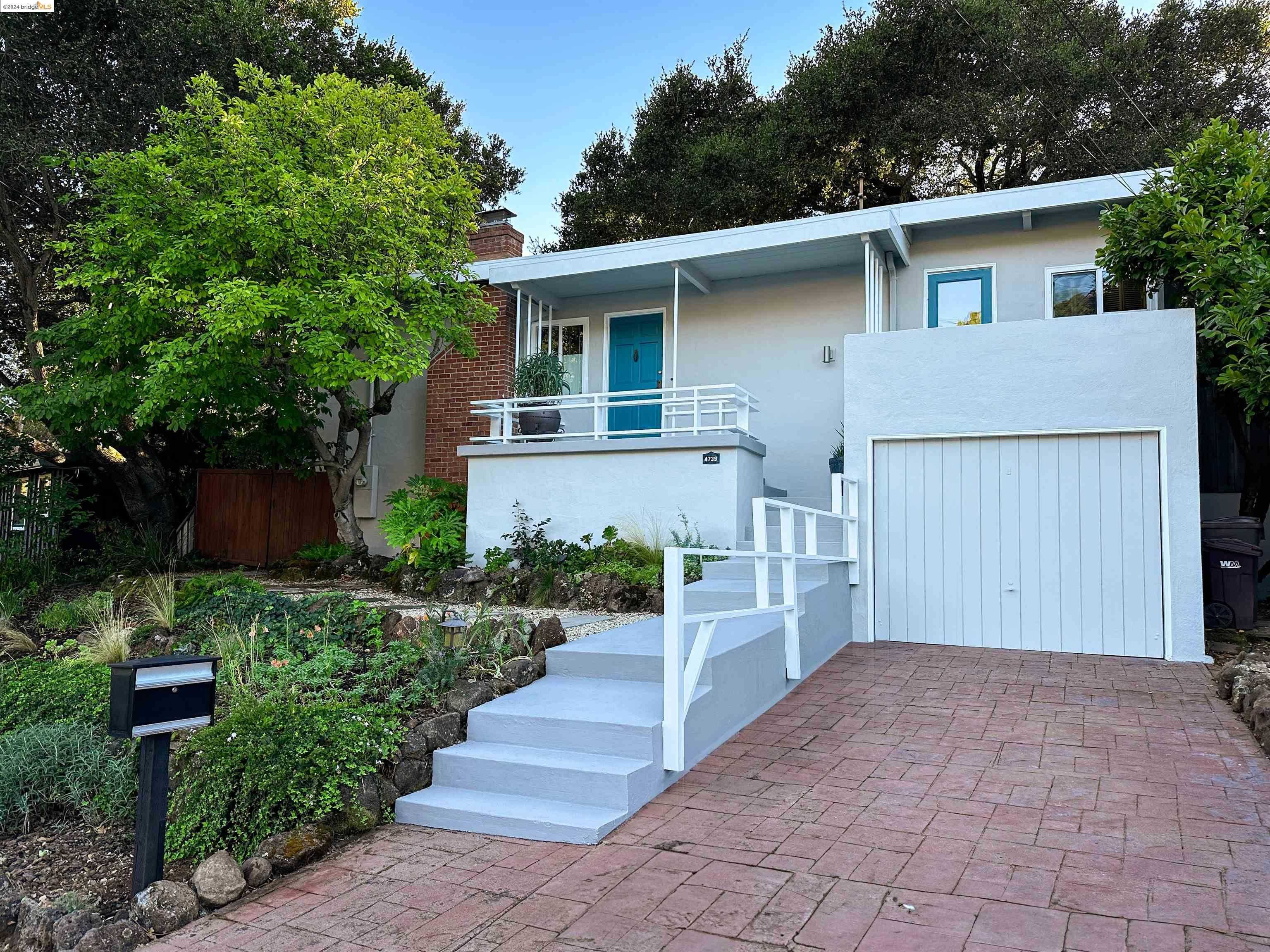 Neighborhood Neighborhood-3