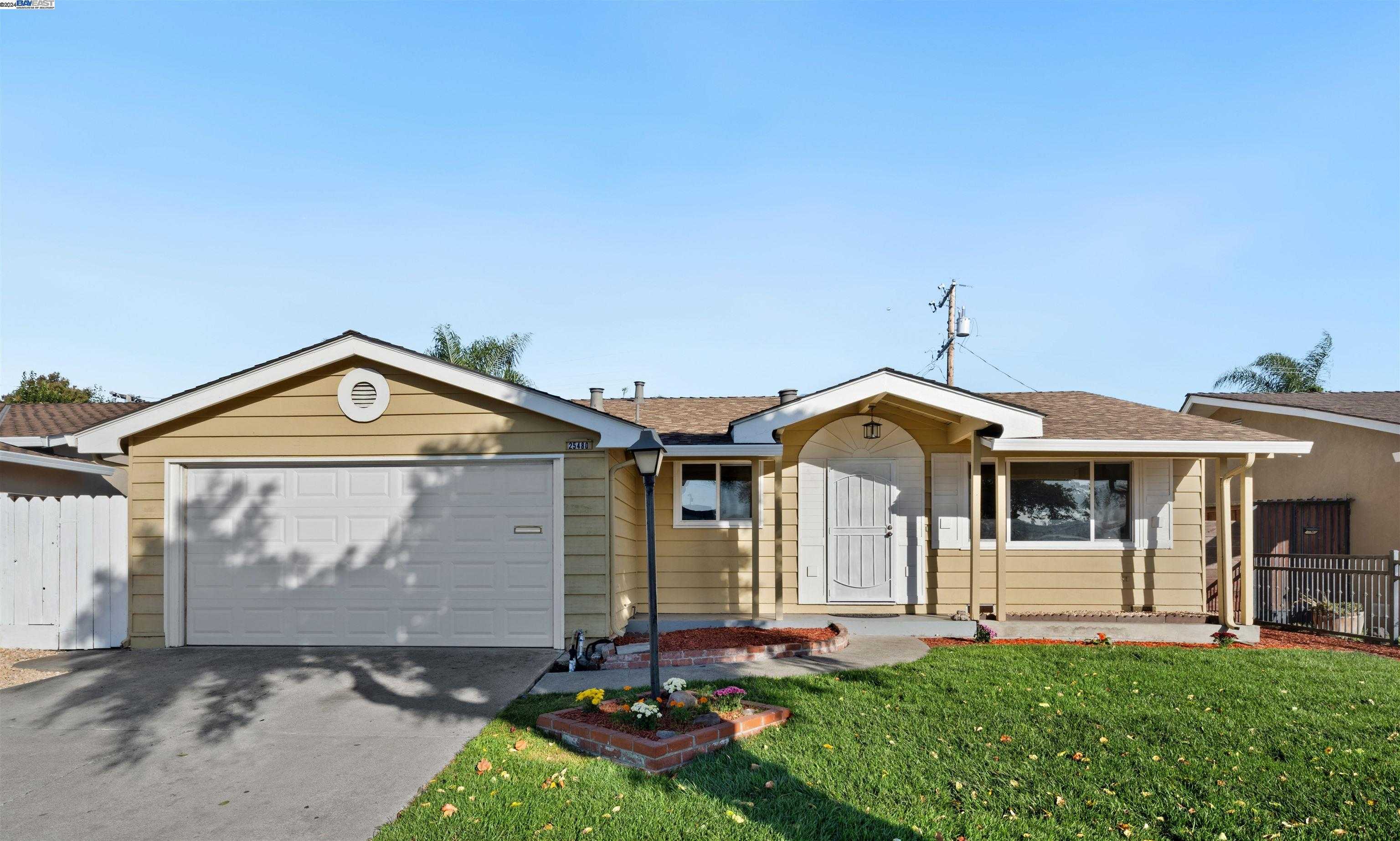 Neighborhood Neighborhood-10