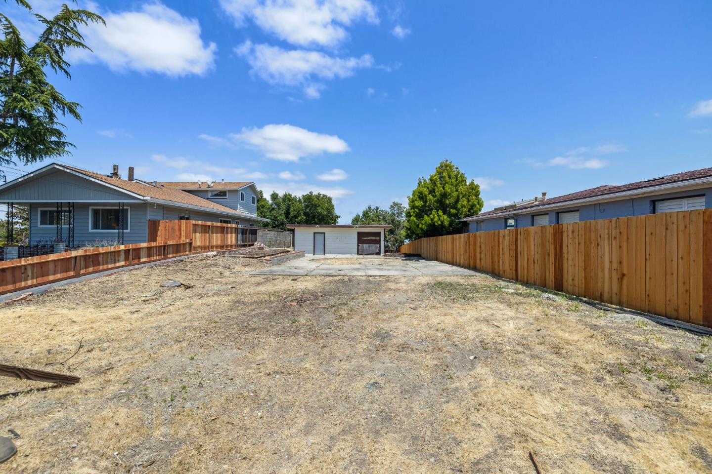 Neighborhood Neighborhood-83