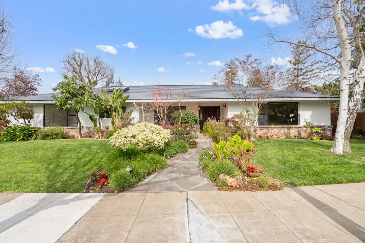 Neighborhood Neighborhood-93