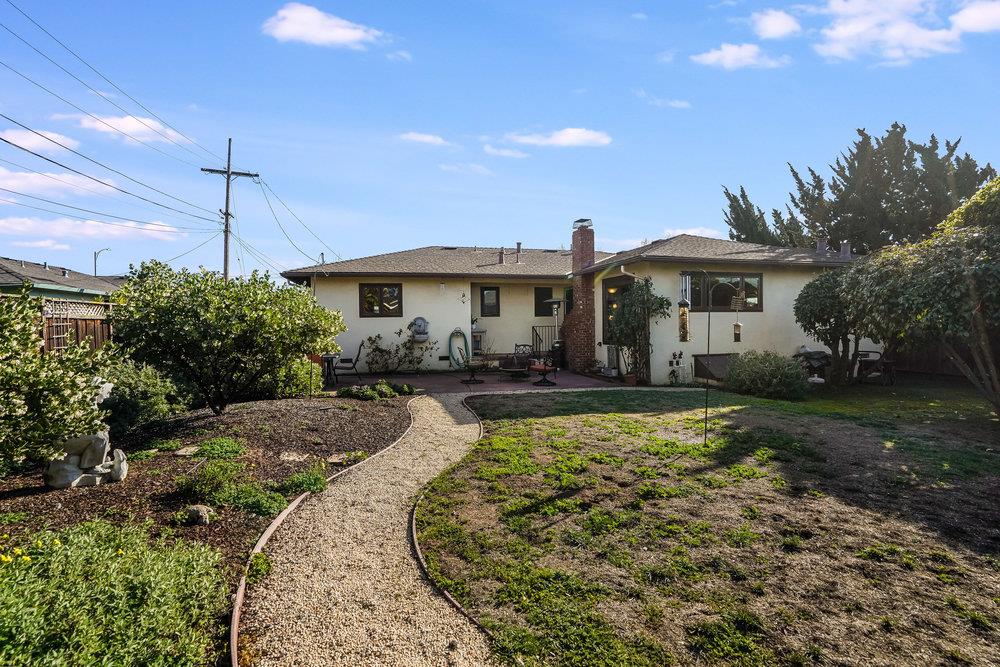 Neighborhood Neighborhood-24