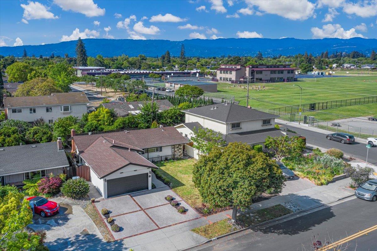 Neighborhood Neighborhood-46