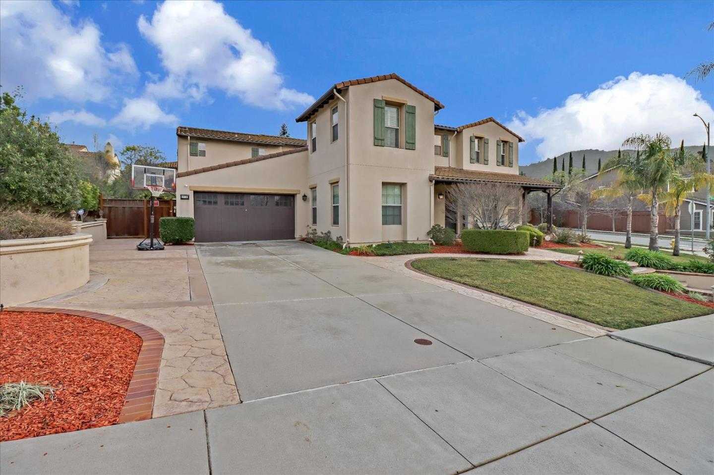 Neighborhood Neighborhood-8