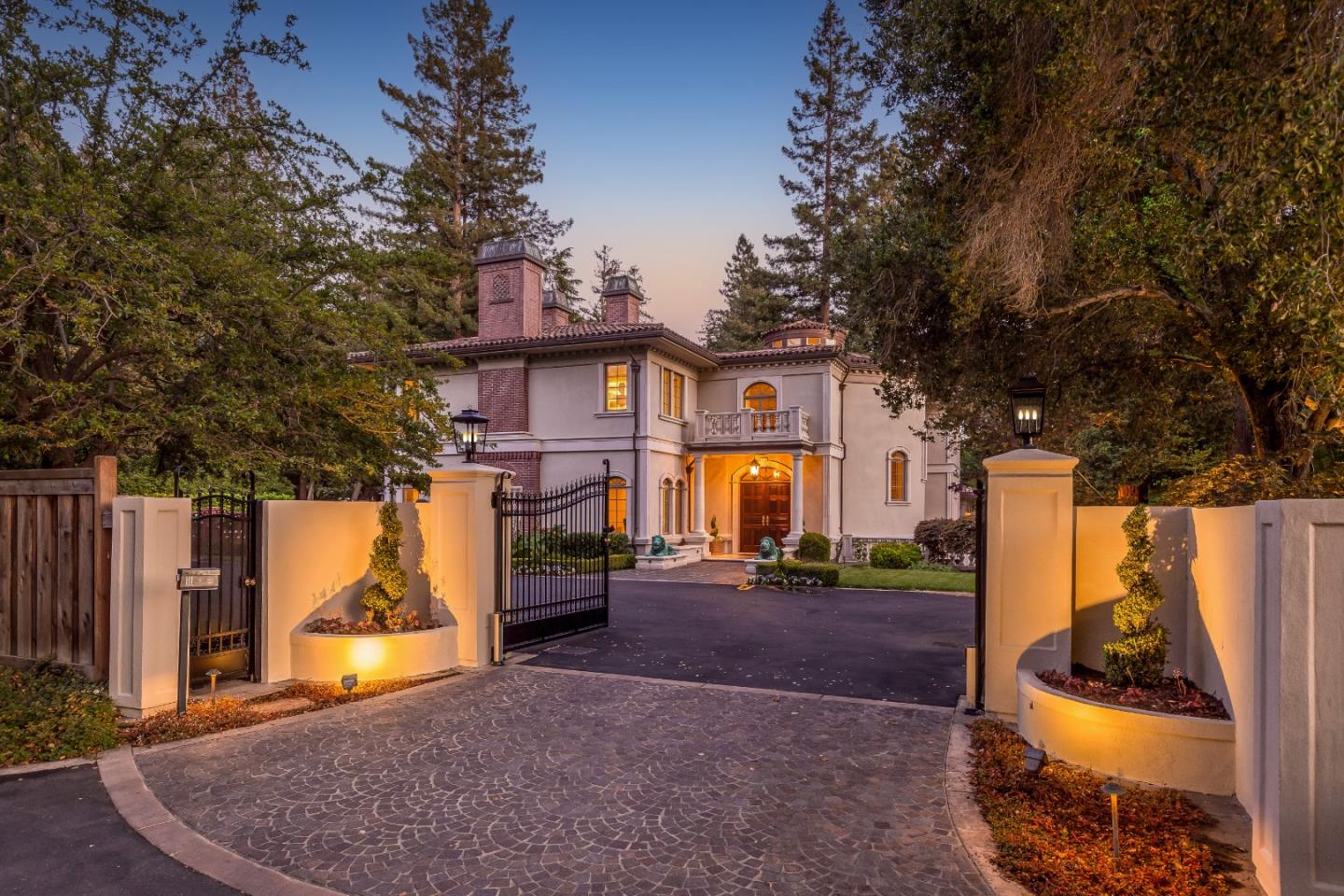 Neighborhood Neighborhood-4