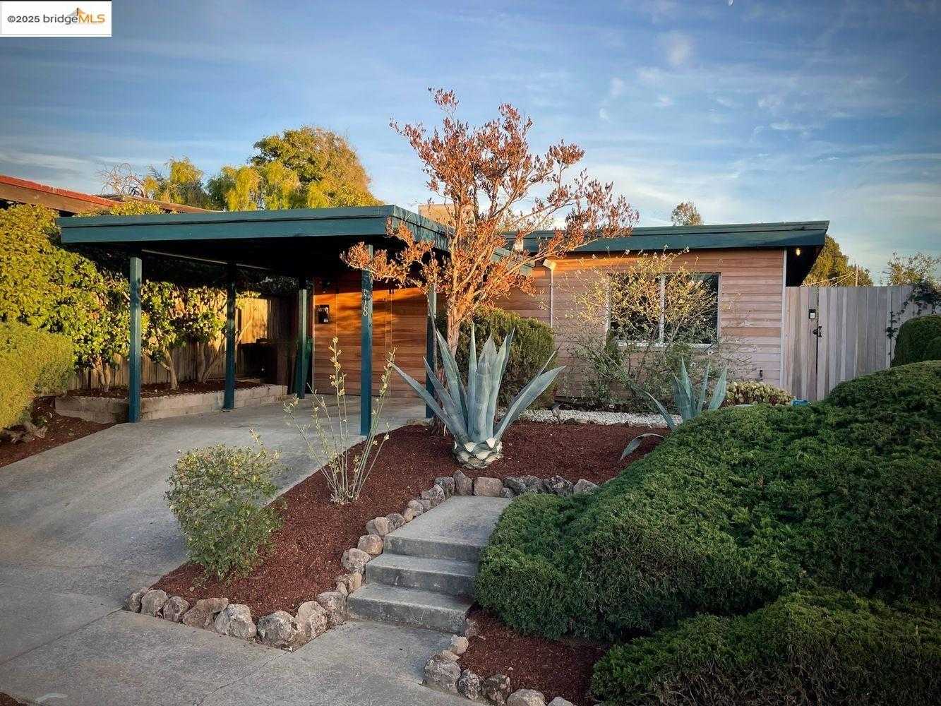 Neighborhood Neighborhood-17