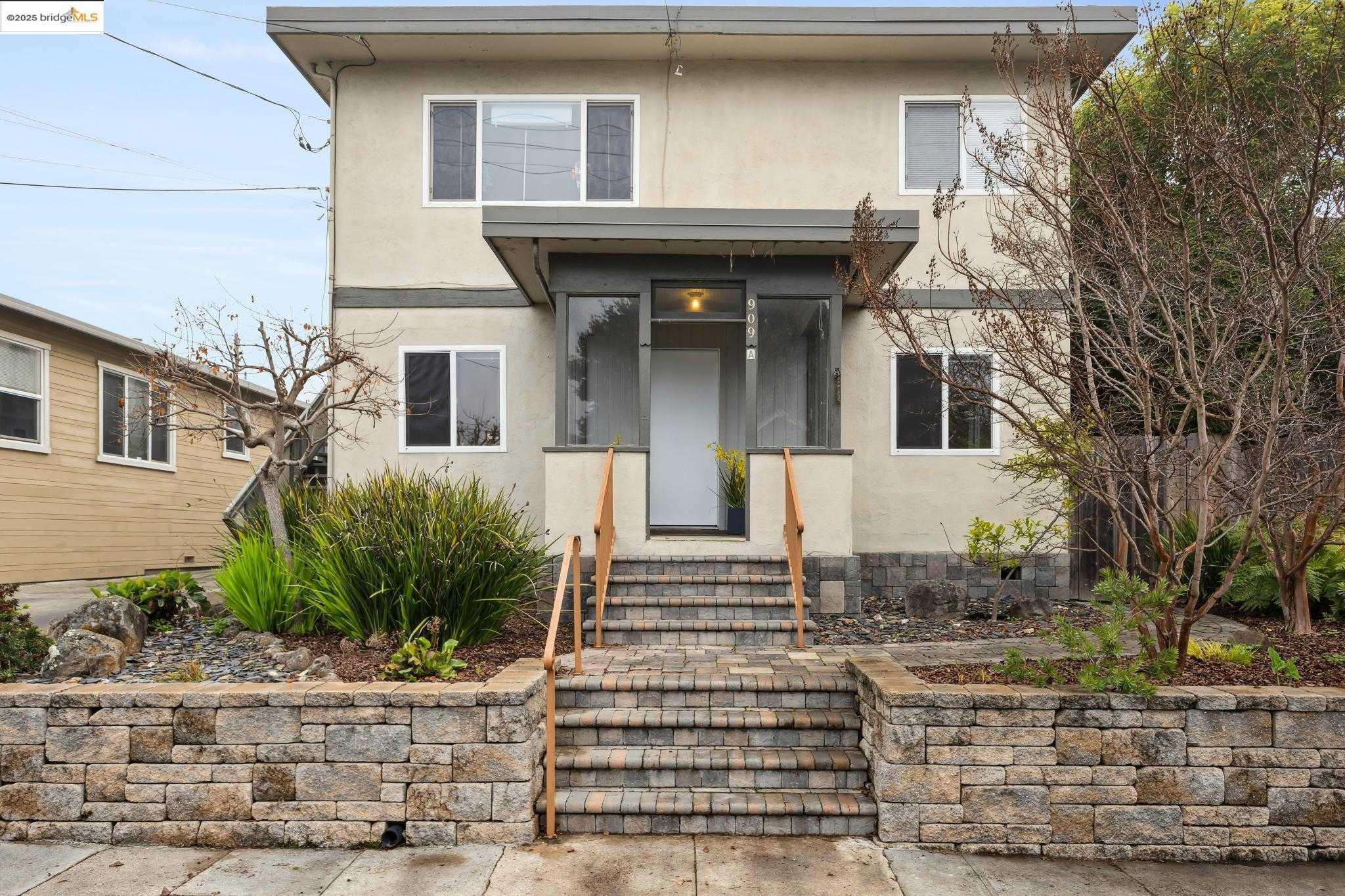 Neighborhood Neighborhood-9