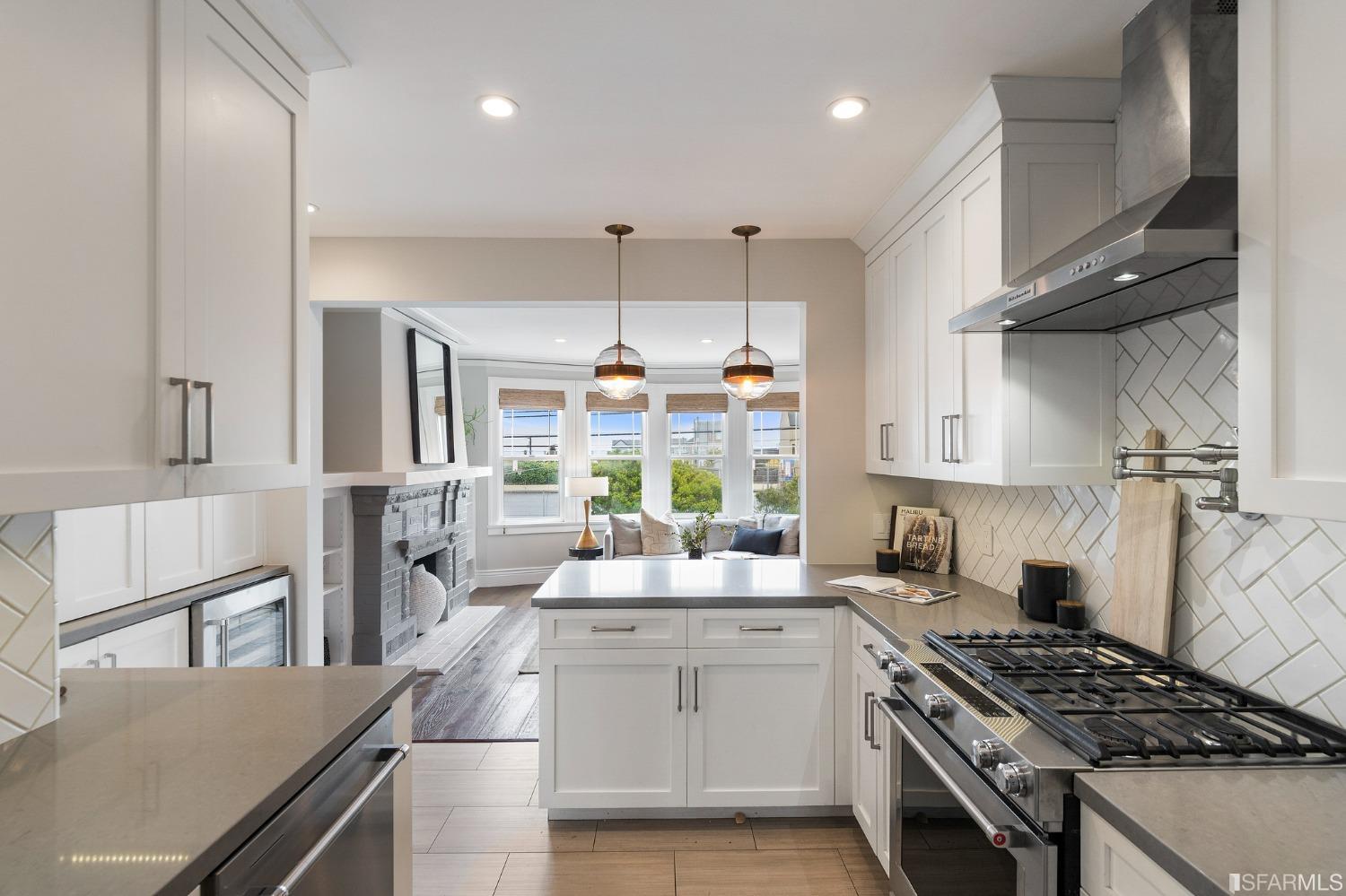 Neighborhood Neighborhood-104