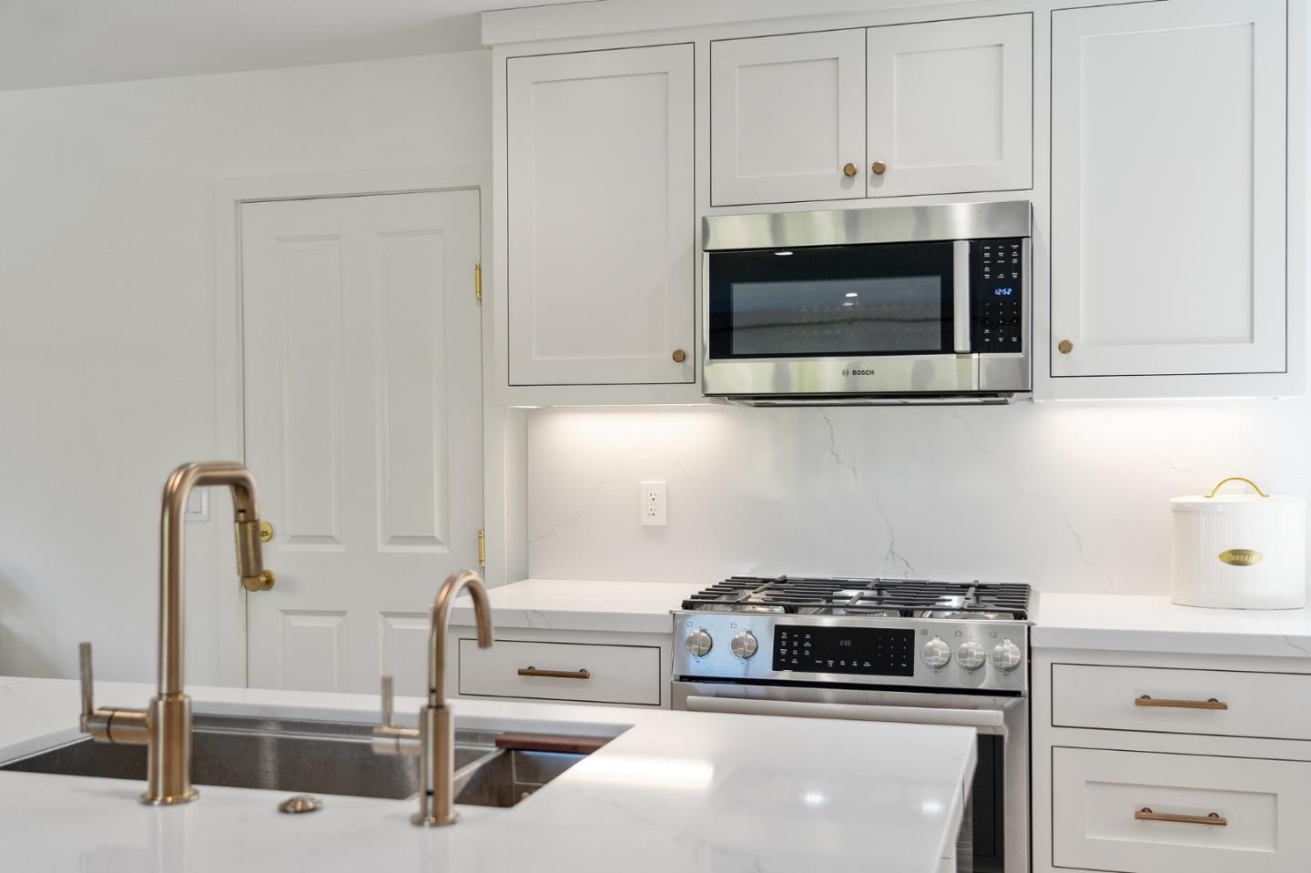 Neighborhood Neighborhood-217