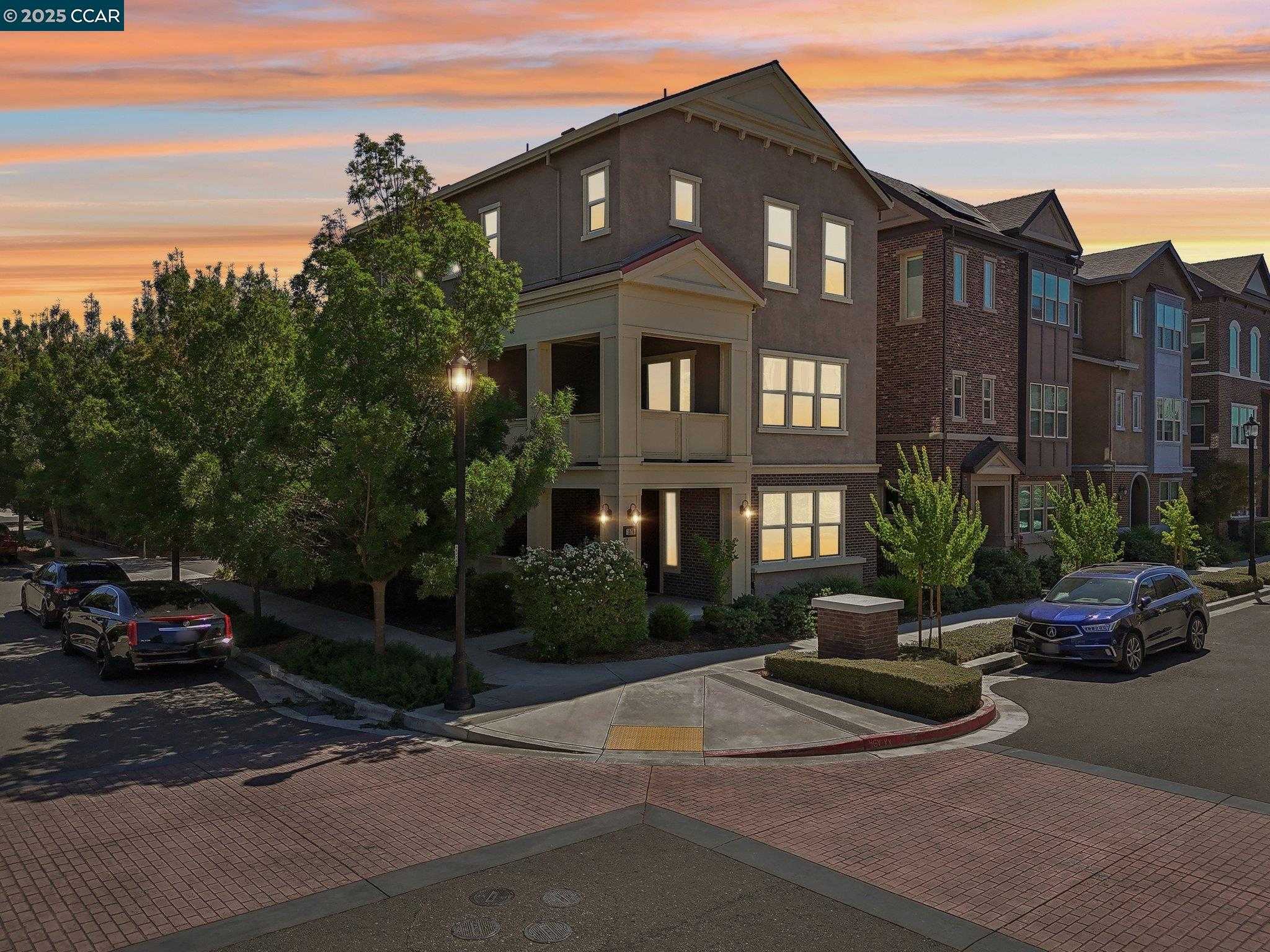 Neighborhood Neighborhood-1