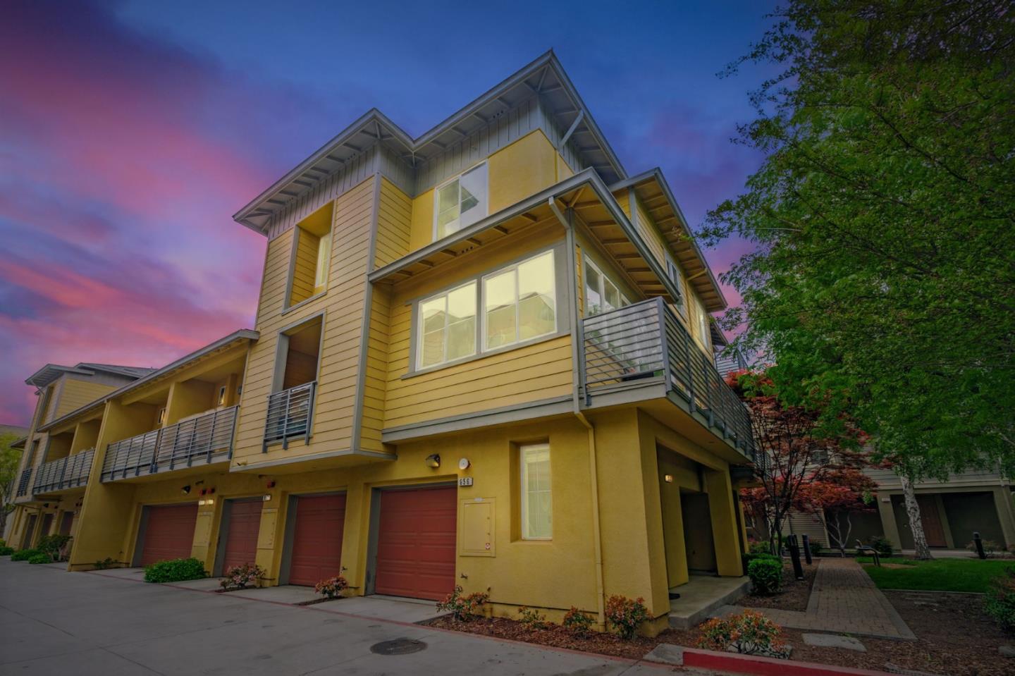 Neighborhood Neighborhood-42