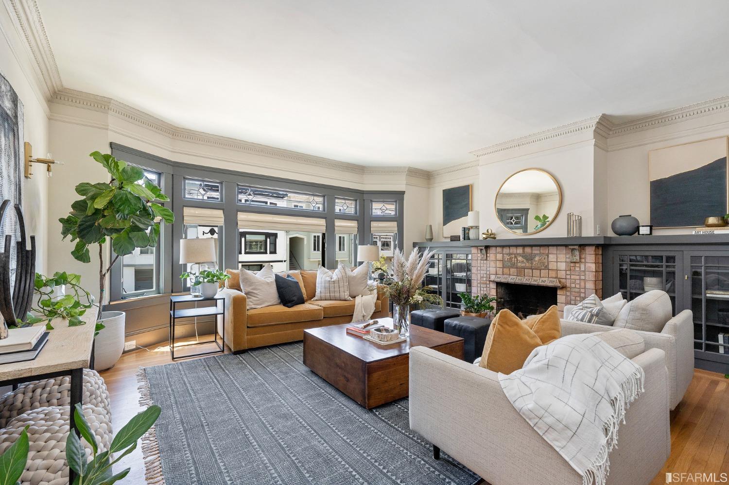 Neighborhood Neighborhood-374