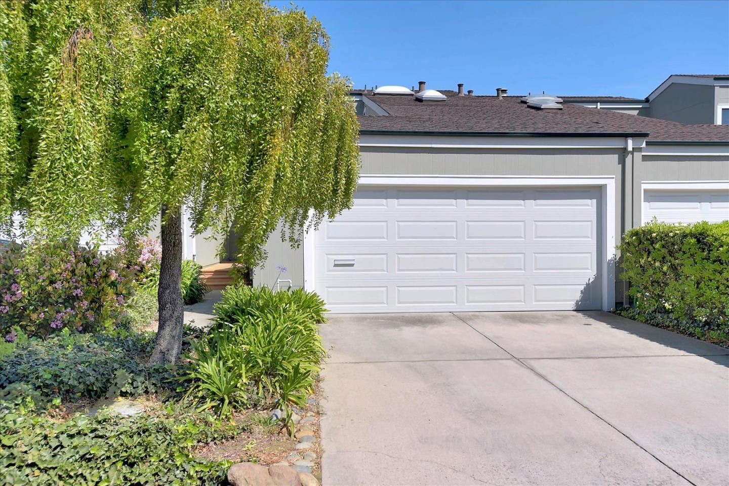 Neighborhood Neighborhood-24