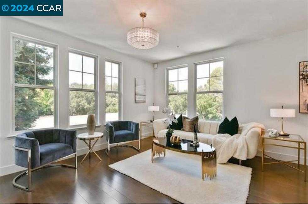 Neighborhood Neighborhood-5