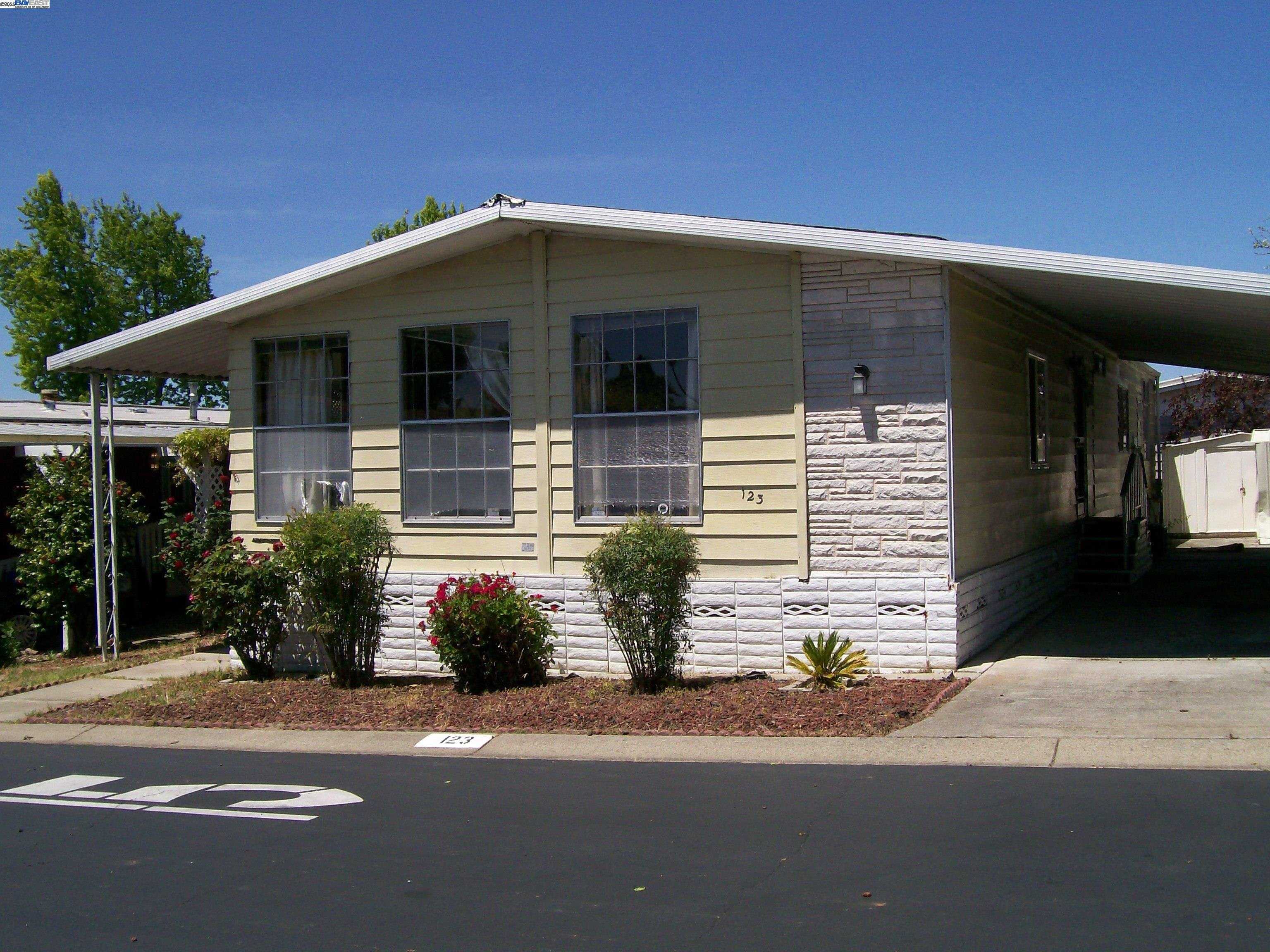 Neighborhood Neighborhood-31