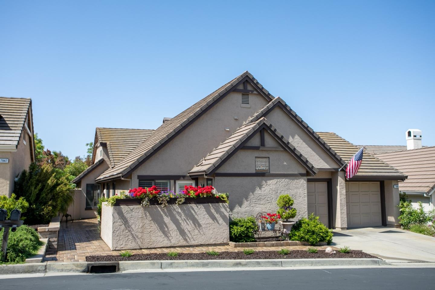 Neighborhood Neighborhood-51