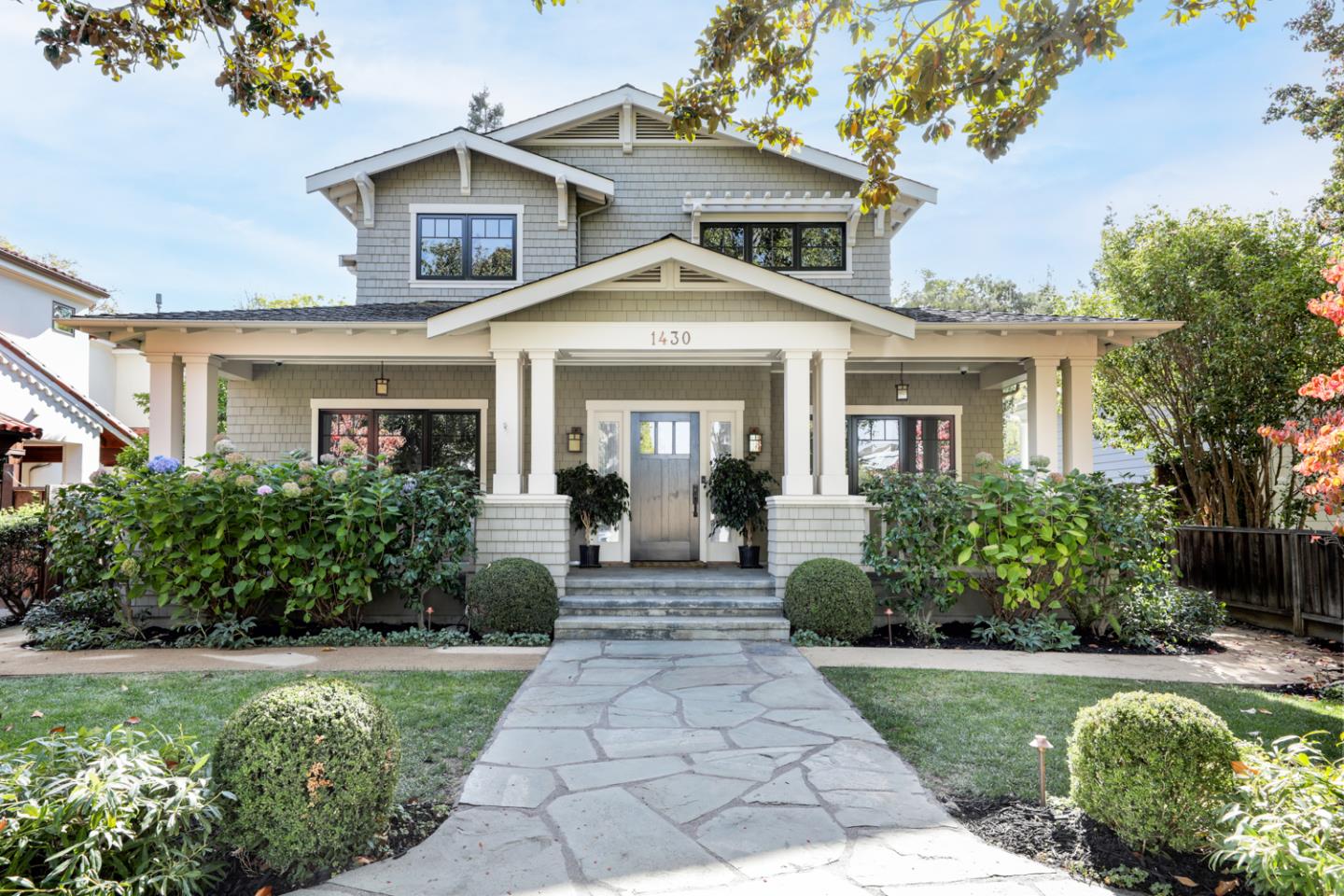 Neighborhood Neighborhood-16