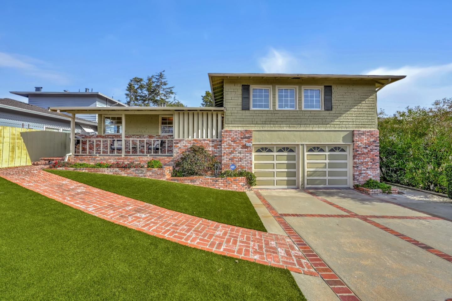 Neighborhood Neighborhood-30