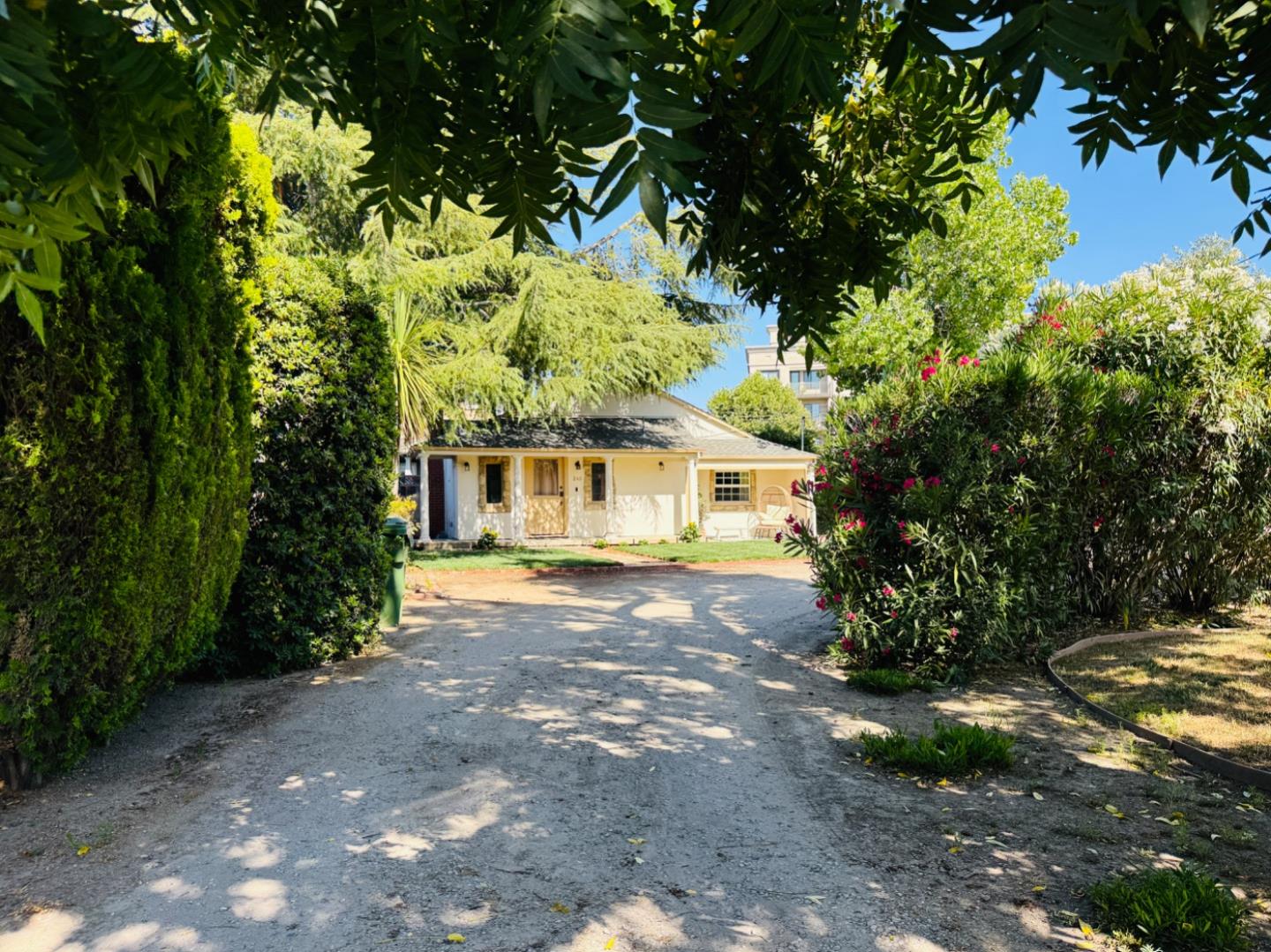 Neighborhood Neighborhood-33