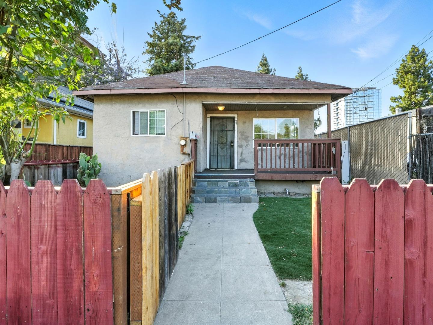 Neighborhood-32