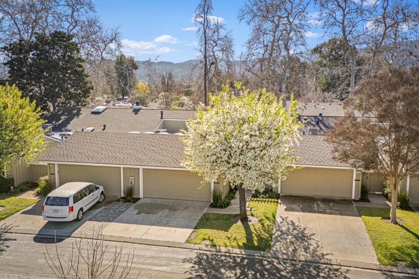 Neighborhood Neighborhood-68