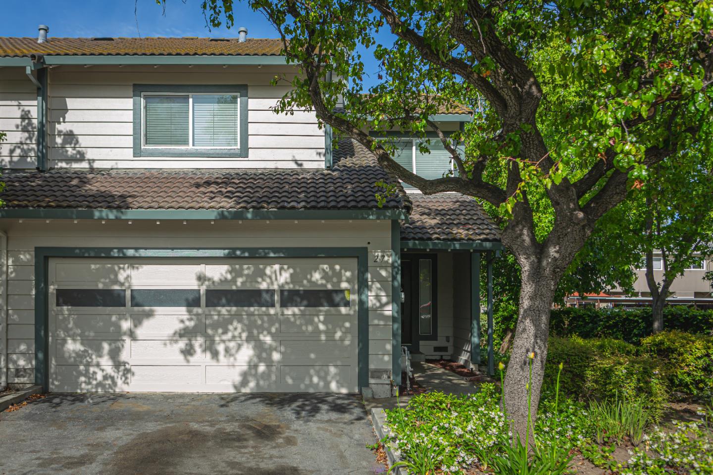 Neighborhood Neighborhood-137