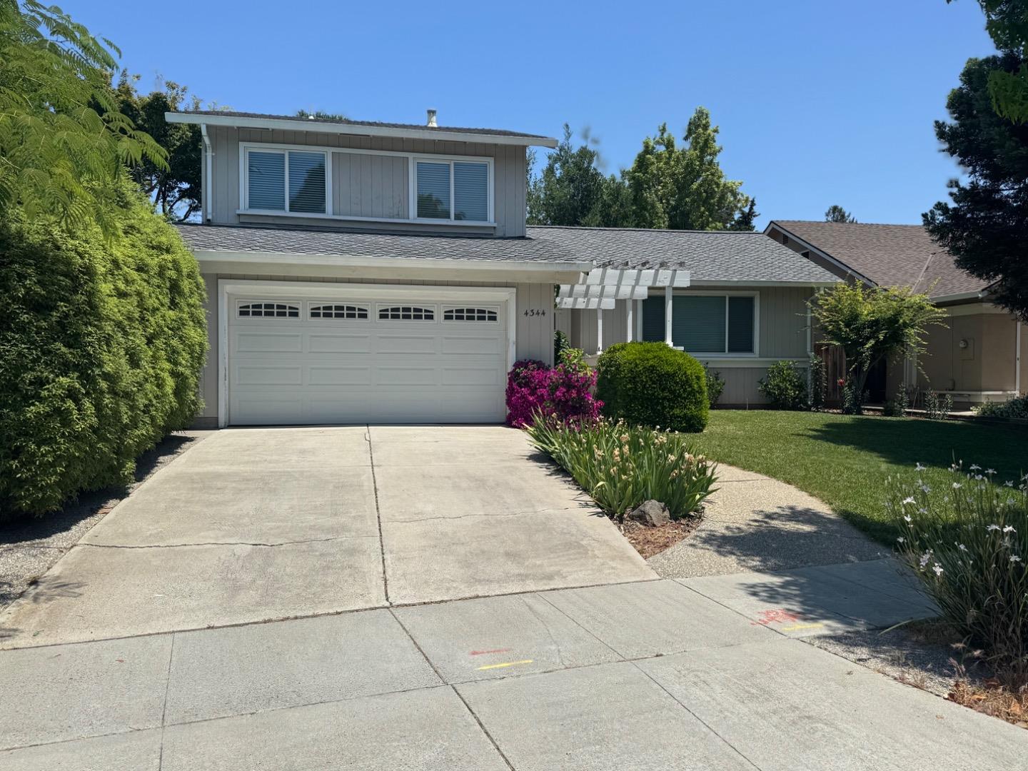 Neighborhood Neighborhood-17